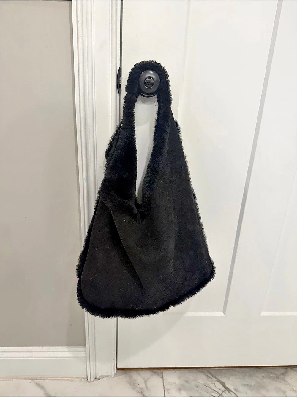UGG Black Real Fur Shoulder Bag Reversible and SO soft